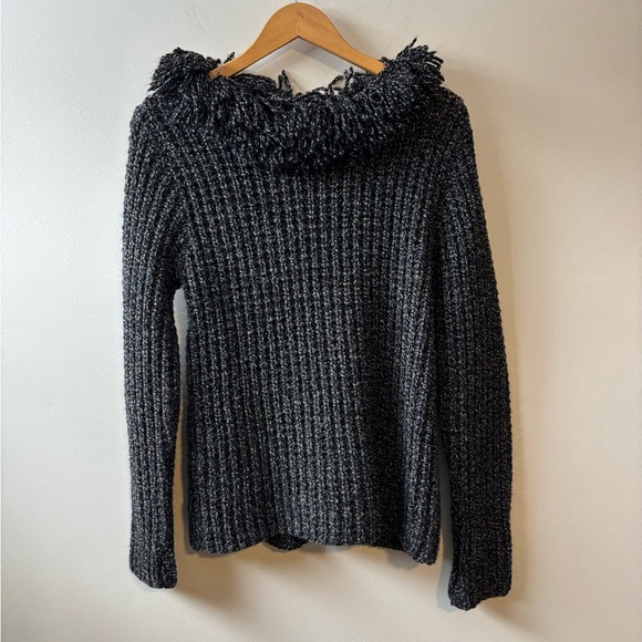 Wool blend made in Italy sweater - Picture 1 of 10